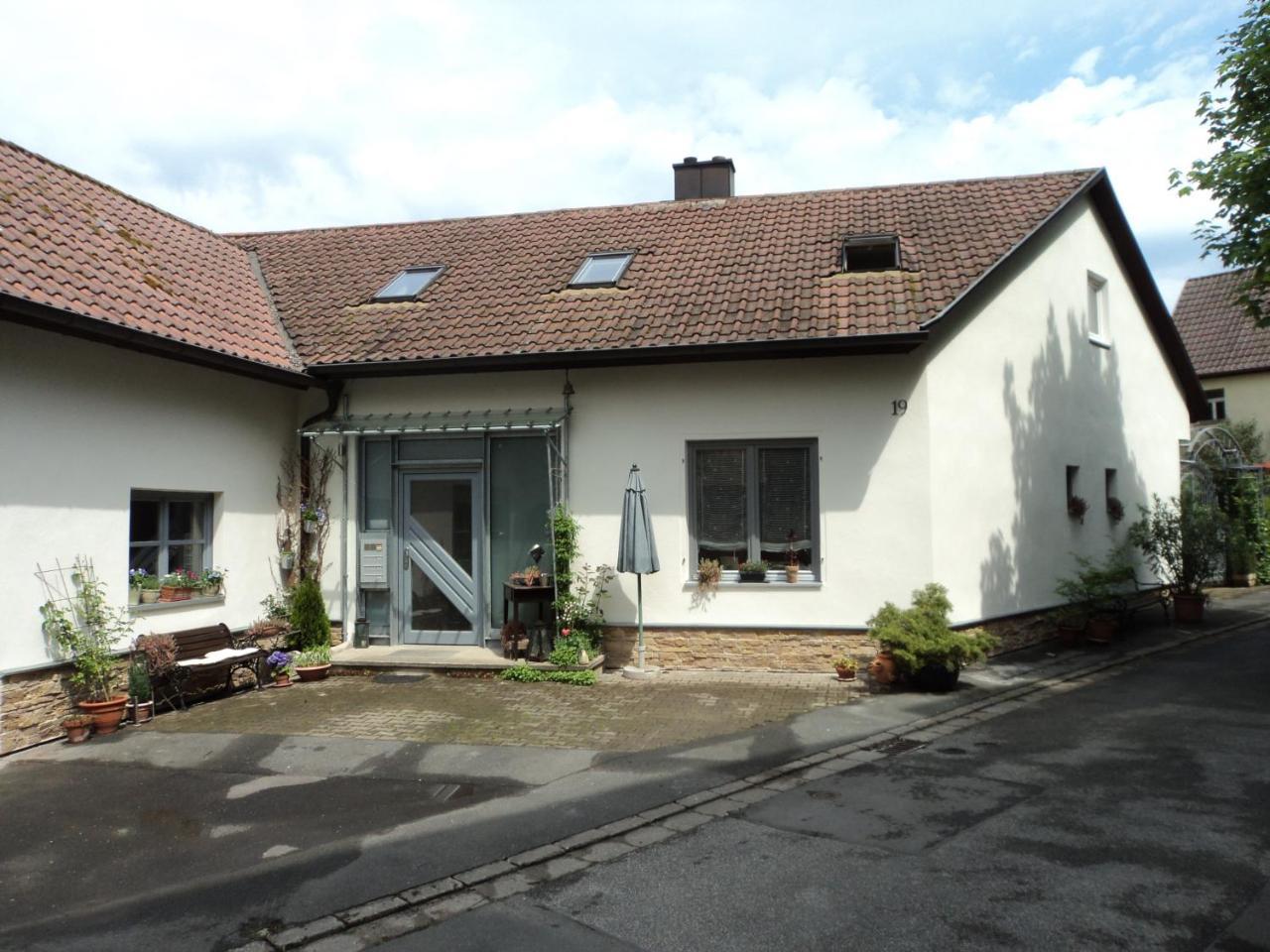 Ferienwohnung Rudolf-Lindner Neustadt an der Aisch Buitenkant foto