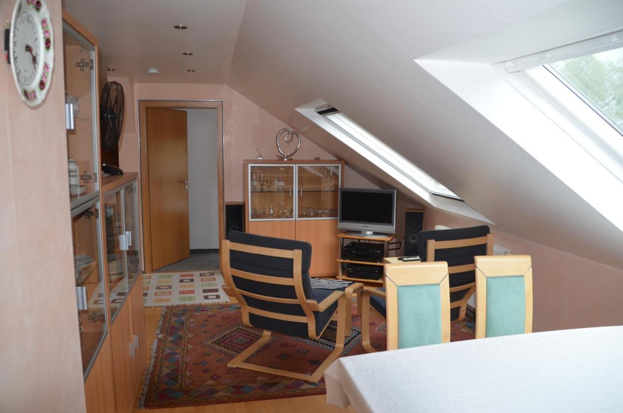 Ferienwohnung Rudolf-Lindner Neustadt an der Aisch Buitenkant foto